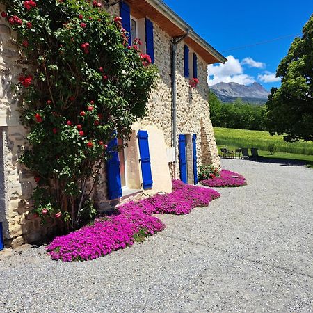 Appartement Beau Soleil La Batie-Neuve Luaran gambar