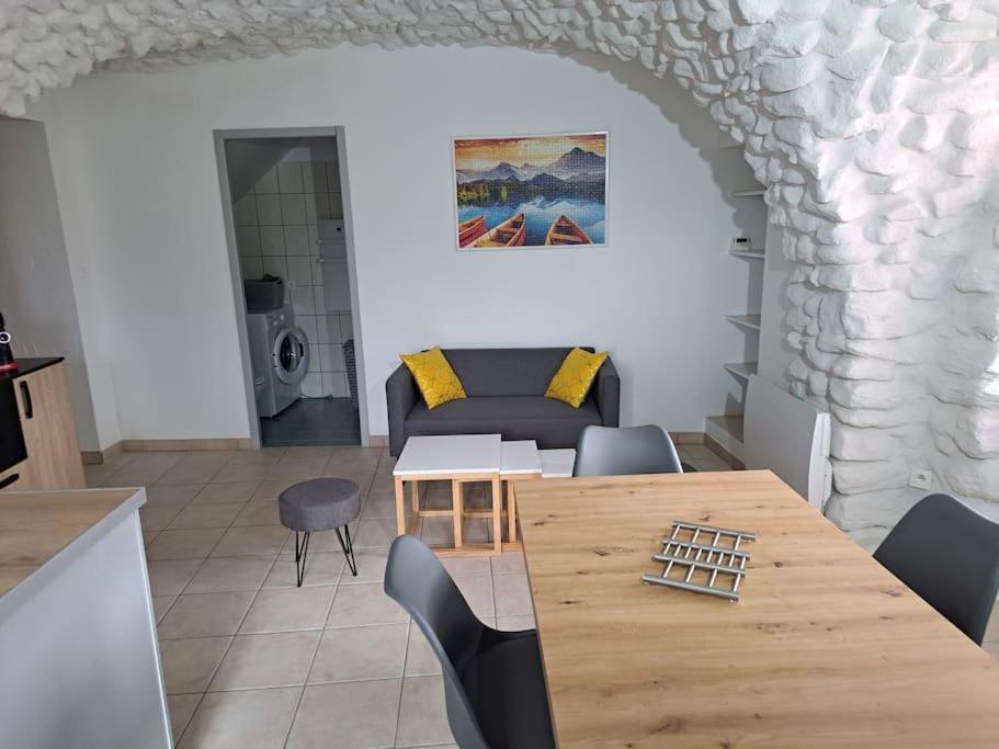 Appartement Beau Soleil La Batie-Neuve Luaran gambar