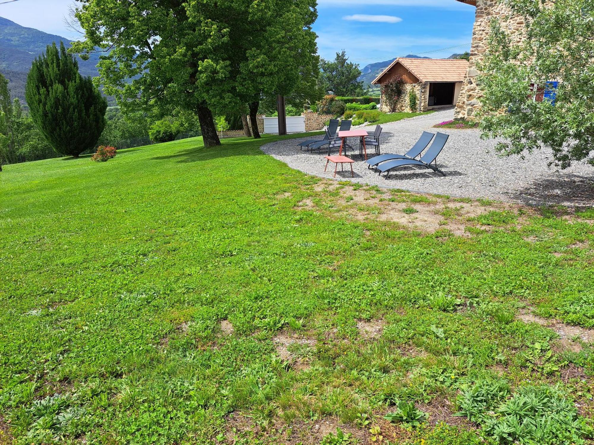 Appartement Beau Soleil La Batie-Neuve Luaran gambar